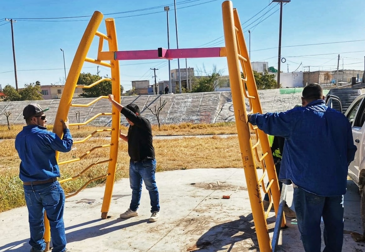 Se abrirá una zanja de 10 metros de ancho, aproximadamente, justo por donde se encuentra el Metro Parque Nazas. (FERNANDO COMPEÁN)