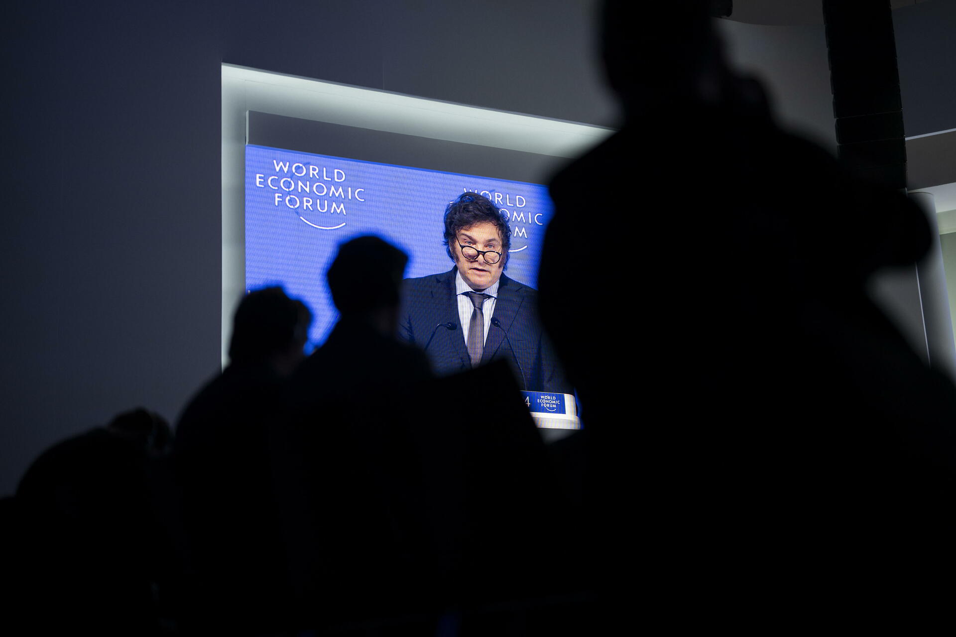 Javier Milei llama héroes a los empresarios en Davos y califica al Estado como problema