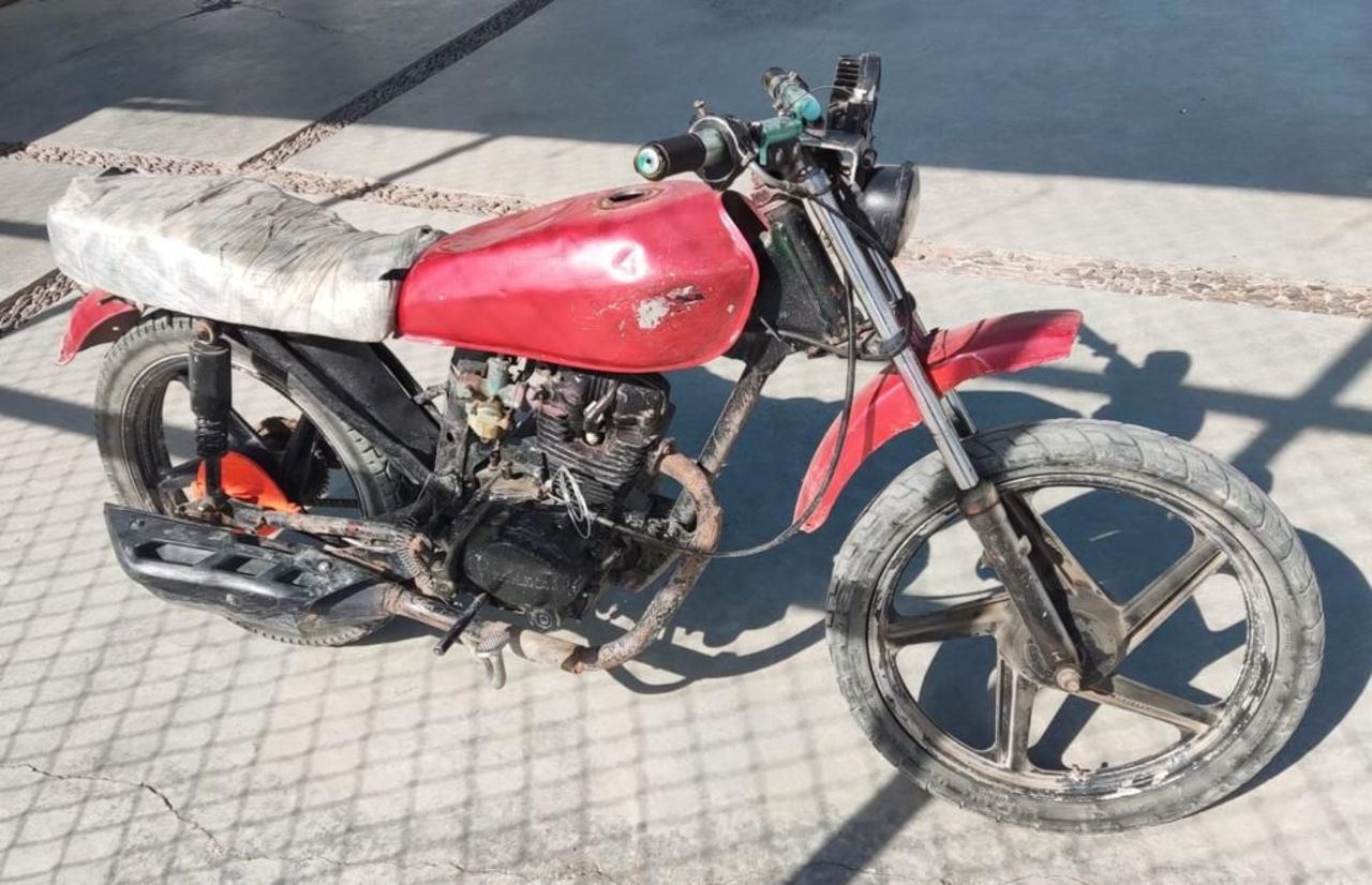 Sujeto conducía moto con número alterado en Gómez Palacio