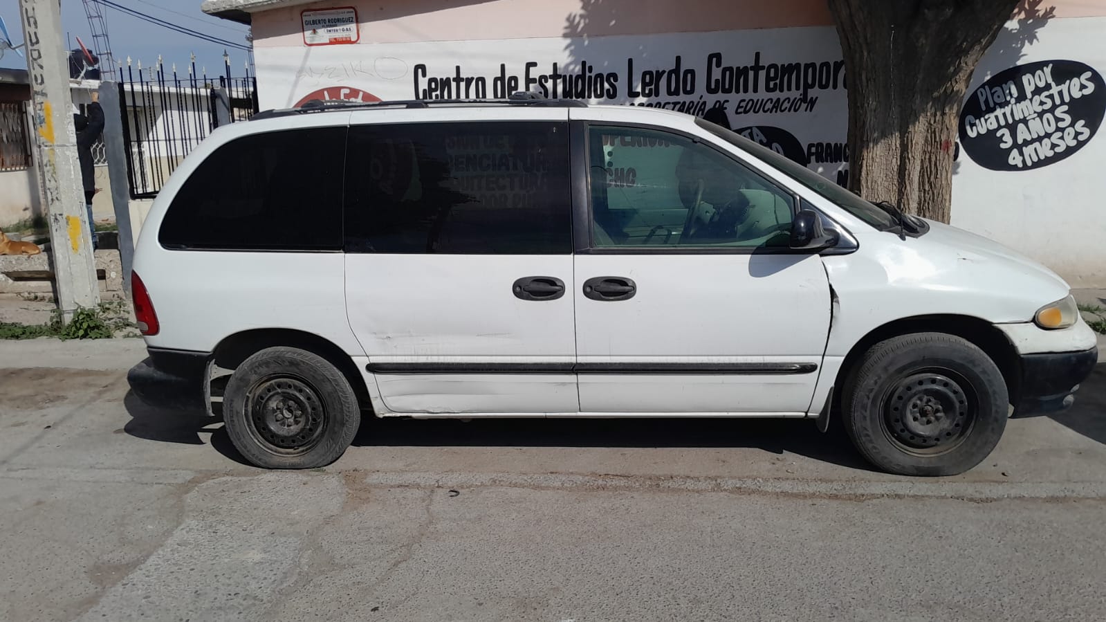Aseguran en Gómez Palacio una camioneta robada hace más de 10 años en Torreón