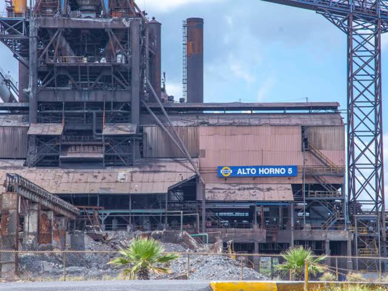 Desde su privatización al grupo acerero del Norte, los trabajadores de la siderúrgica exigen el 5% de lo que pagó el corporativo por la empresa. (EL SIGLO DE TORREÓN)