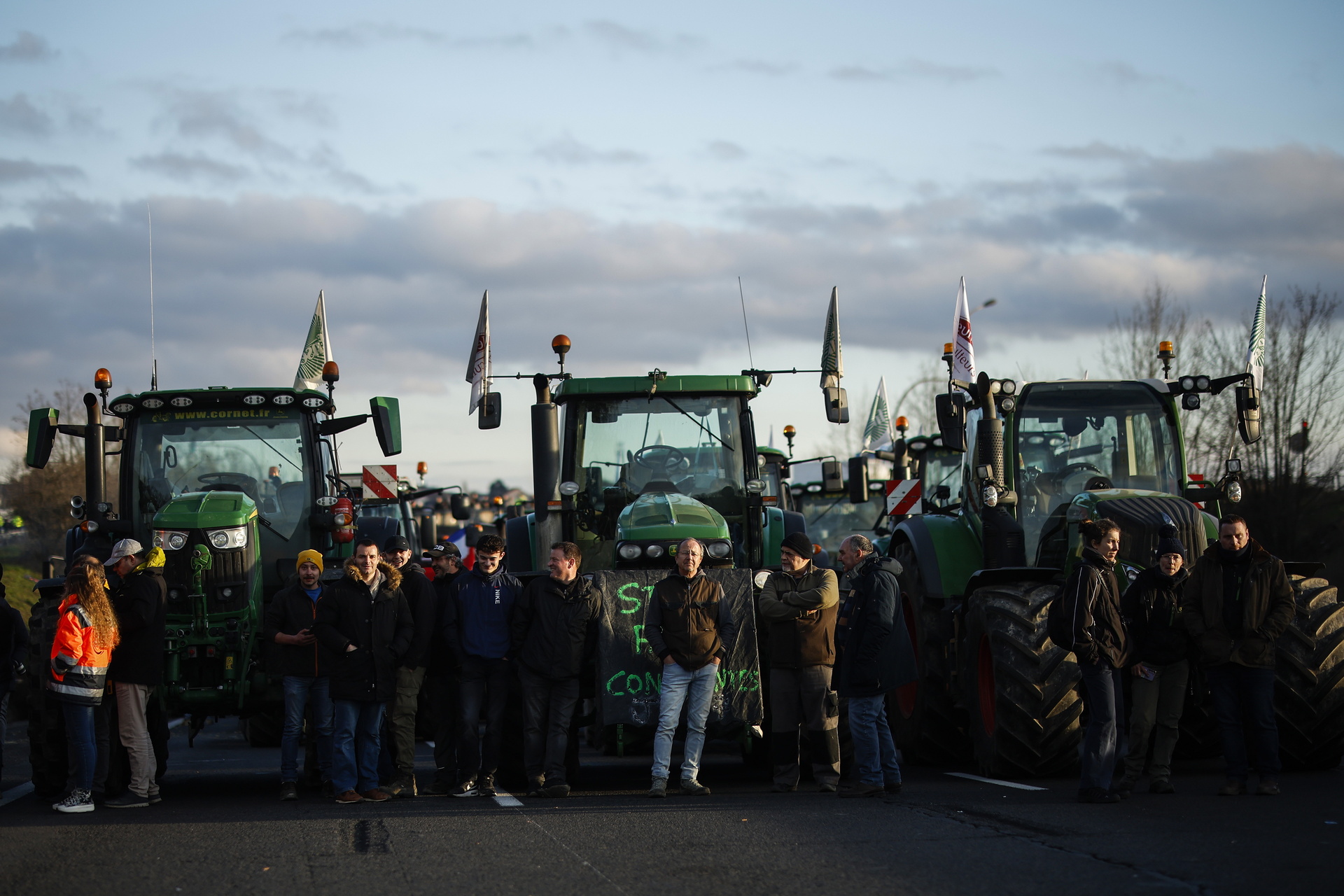Crece la tensión con los agricultores franceses a dos semanas de protestas