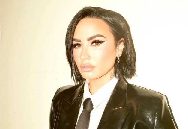 Demi Lovato desata polémica tras cantar Heart Attack en evento de salud cardíaca