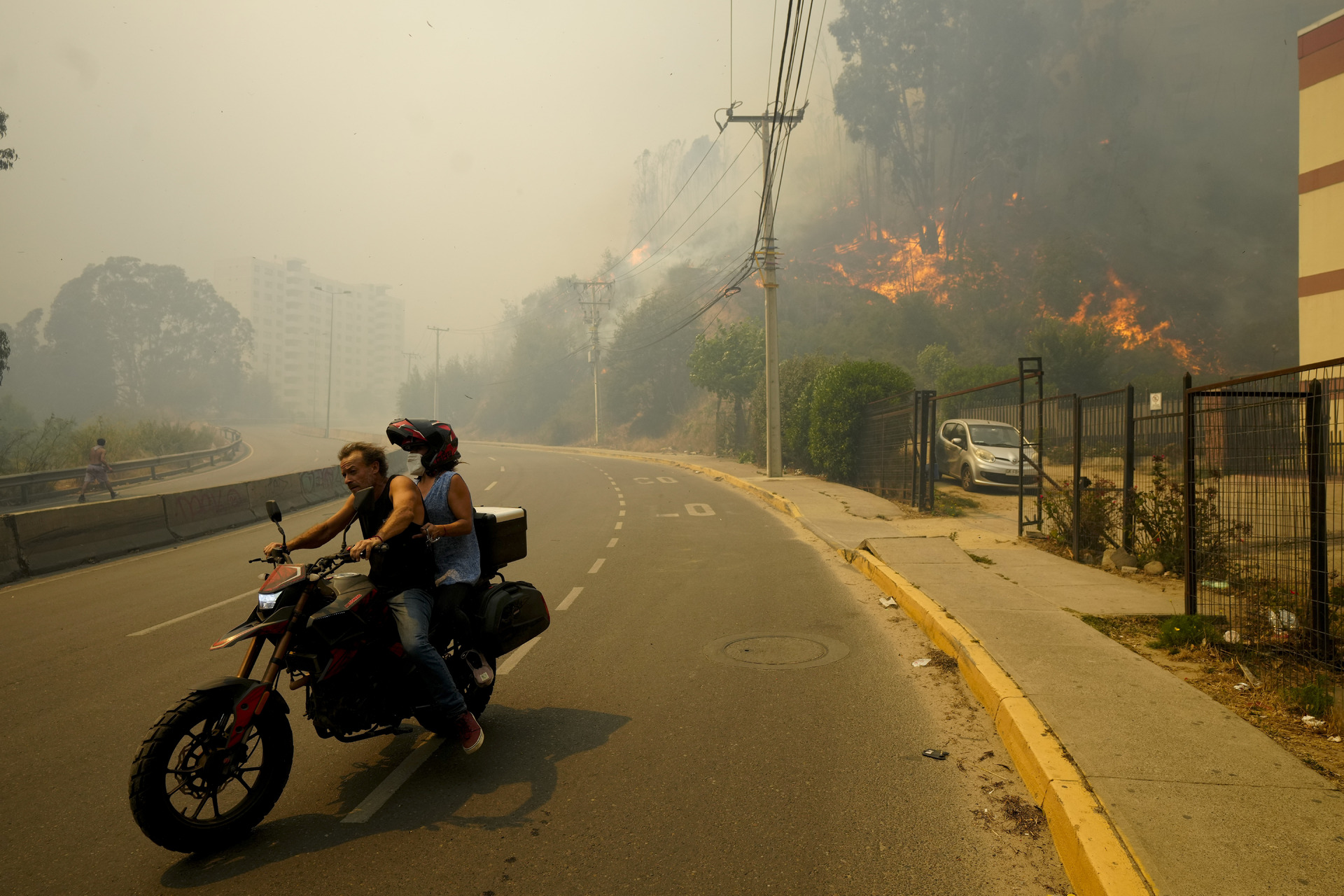 Hay centenares de damnificados y más de 6.000 viviendas afectadas. (AP)