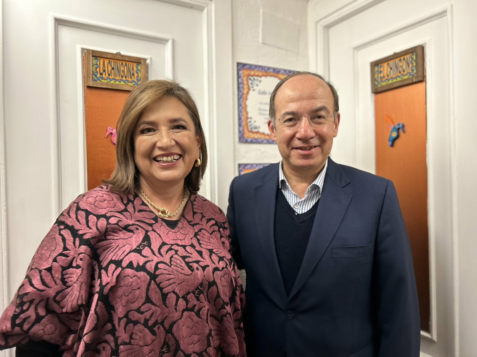 Xóchitl Gálvez se reúne con Felipe Calderón en España
