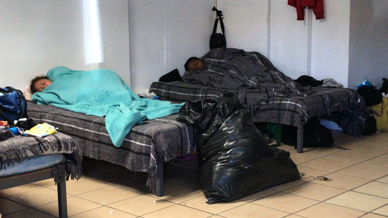 Atienden a 16 personas en refugios temporales de Torreón