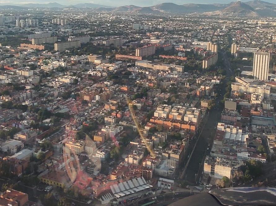Ciudad de México desde el aire. (REDES SOCIALES)