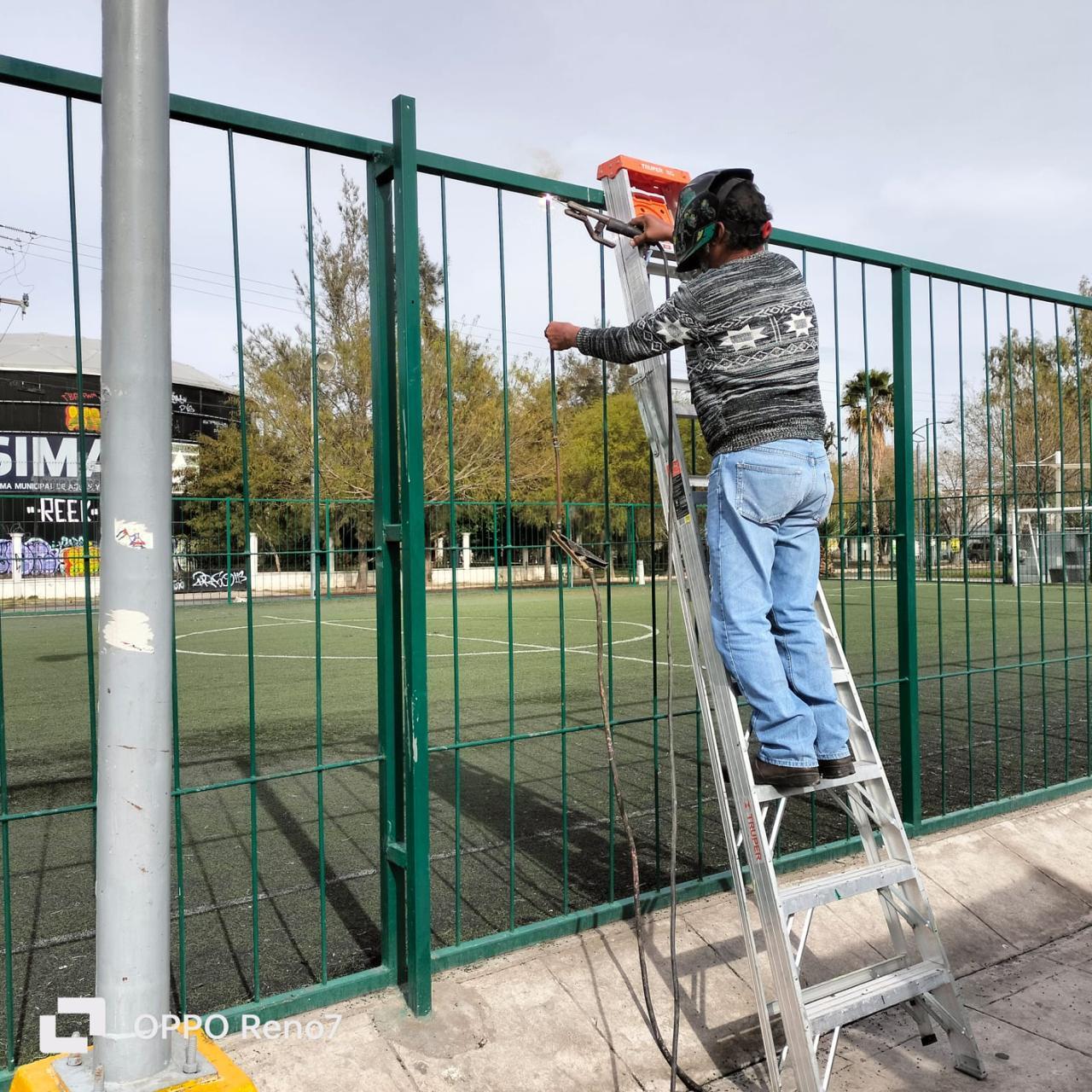Rehabilitan espacios deportivos en Torreón