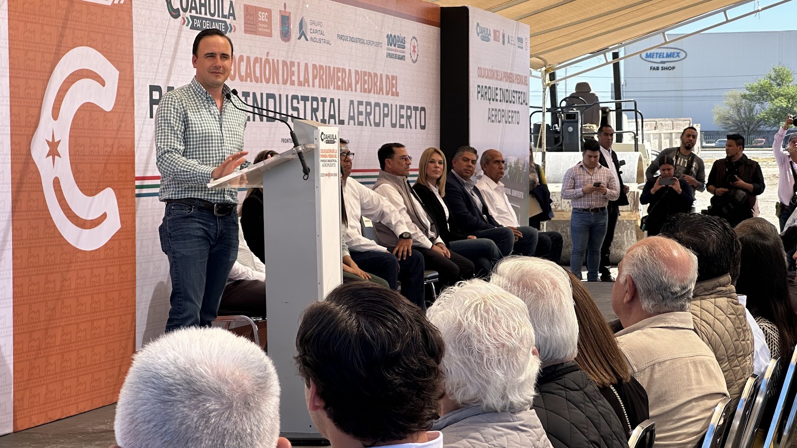 Manolo Jiménez apoya creación de Puente Internacional lll 