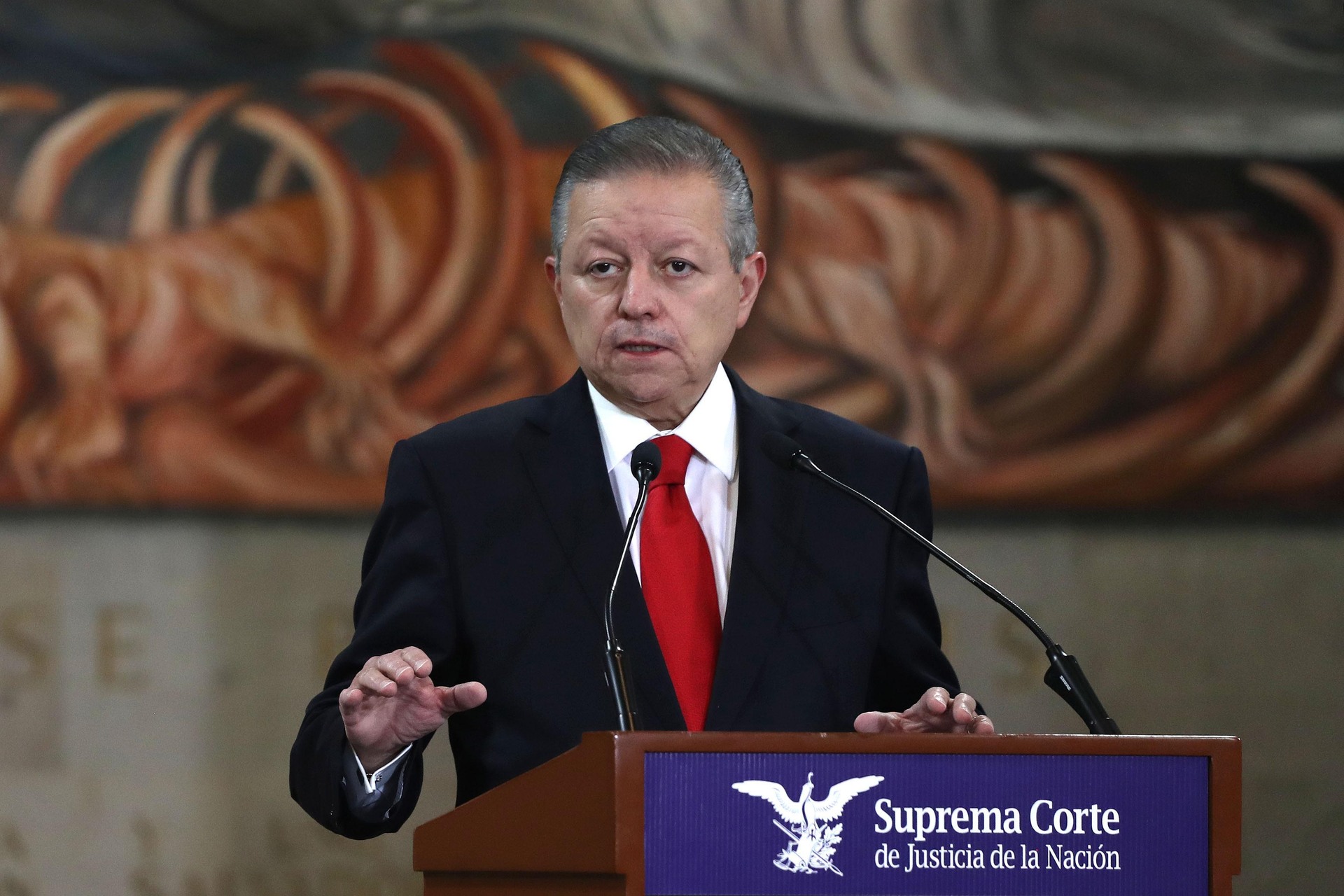 López Obrador reconoce que pedía a Arturo Zaldívar influir en decisiones de jueces