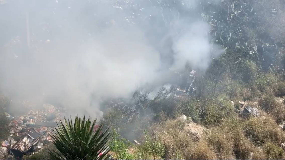 Se les sale de control quema de basura en la colonia Rubén Jaramillo de Saltillo 