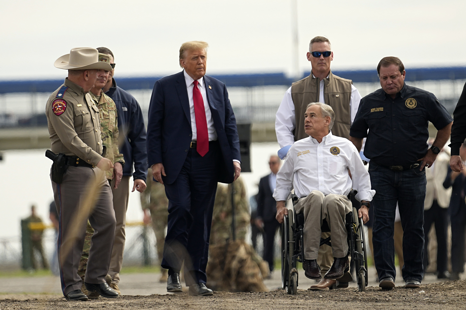 Estados Unidos está siendo invadido: Donald Trump