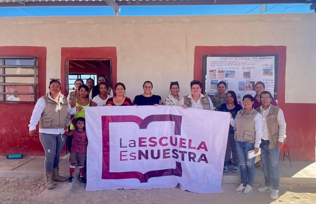 Hace aproximadamente dos semanas se cerró momentáneamente, por la veda electoral, los registros del programa de la Secretaria del Bienestar La Escuela es Nuestra, el cual ha apoyado a un total de 1,600 planteles educativos, en Coahuila, aunque no se precisó el monto de inversión.