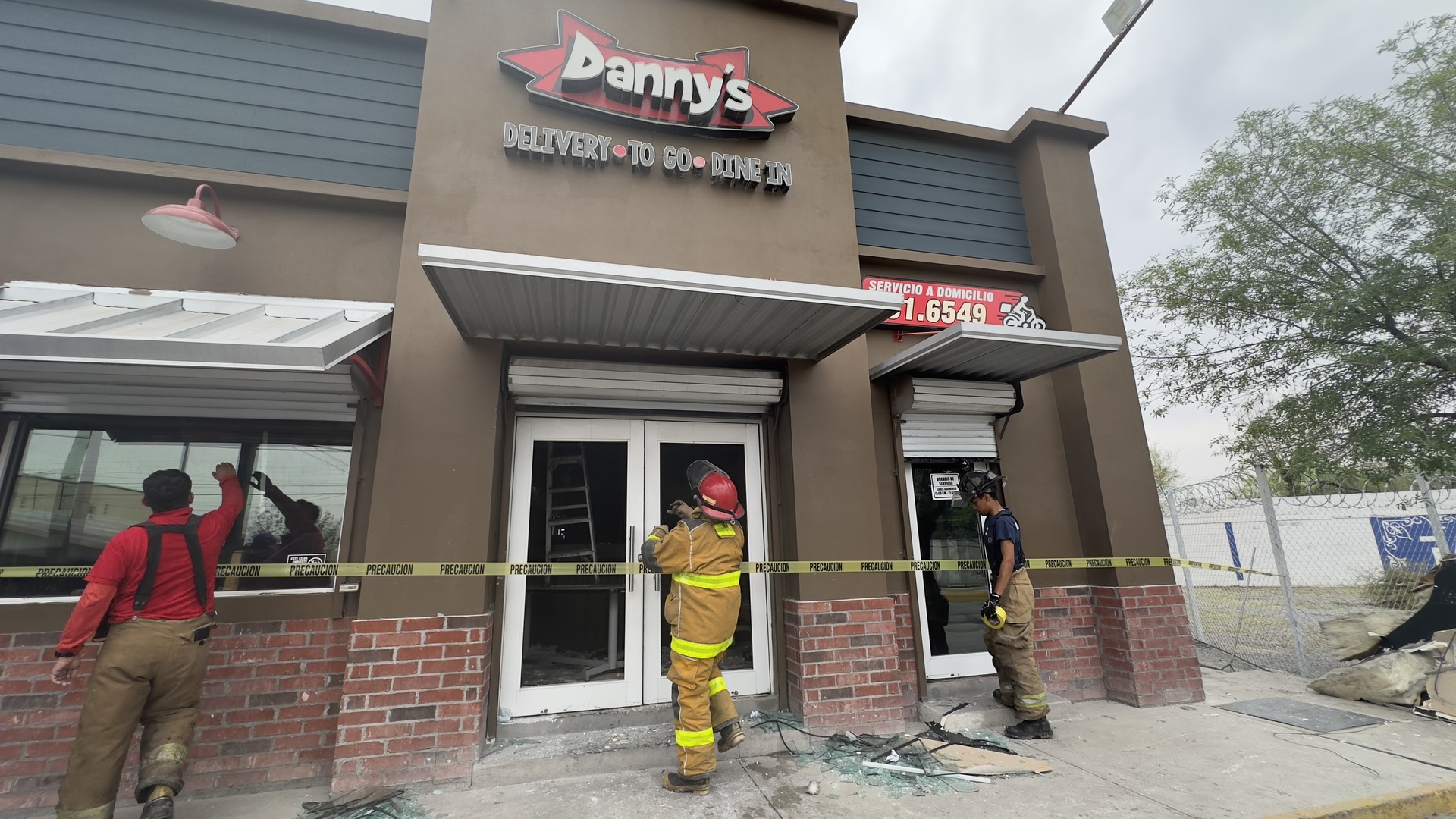 Danny’s es el tercer restaurante en el mes que sufre una explosión por gas acumulado en Monclova. (SERGIO A. RODRÍGUEZ)