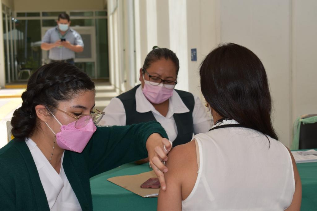 Torreón tiene un avance de 48 % en aplicación de vacuna contra influenza 