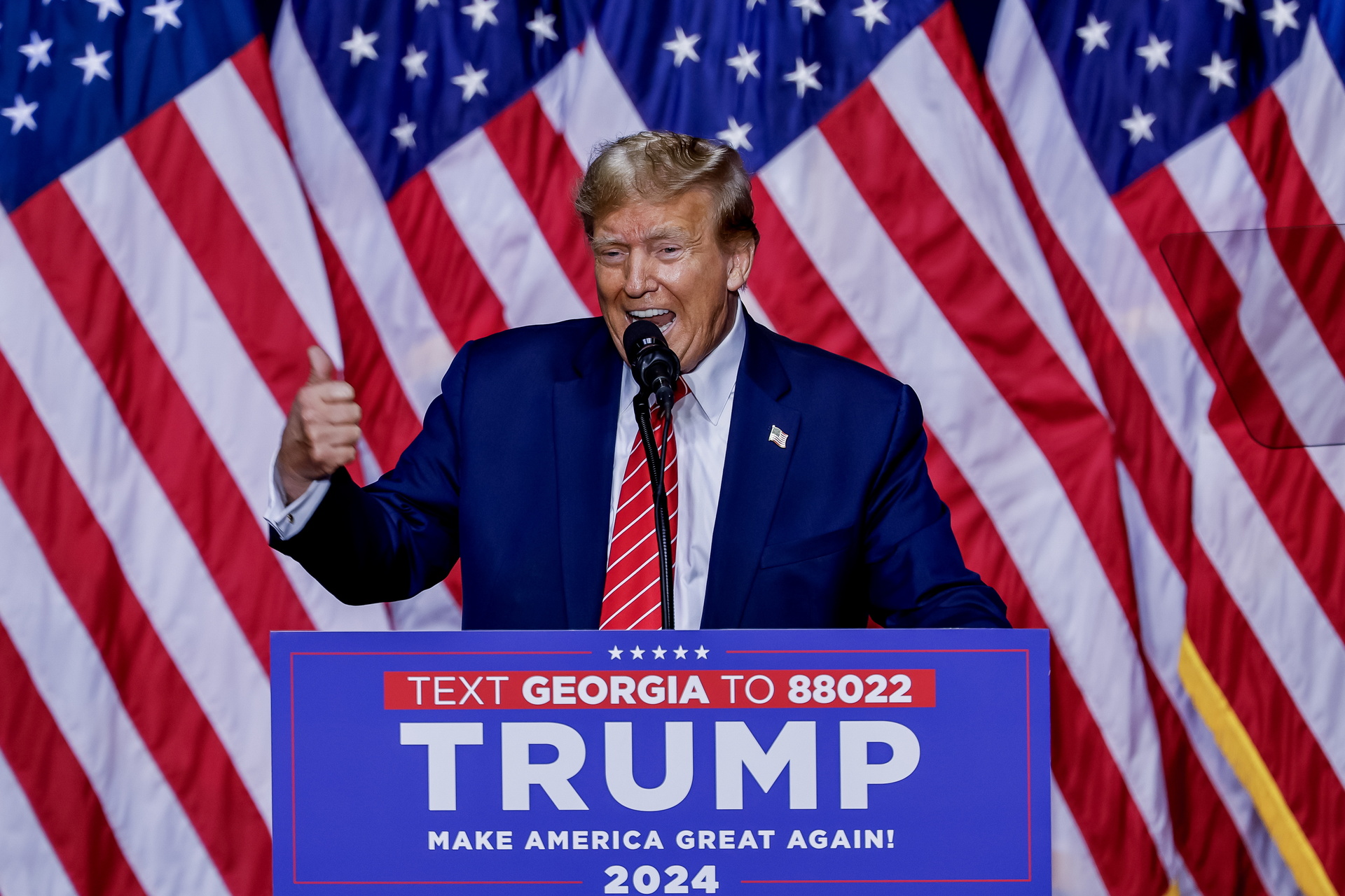 Trump considera a TikTok una 'amenaza nacional'