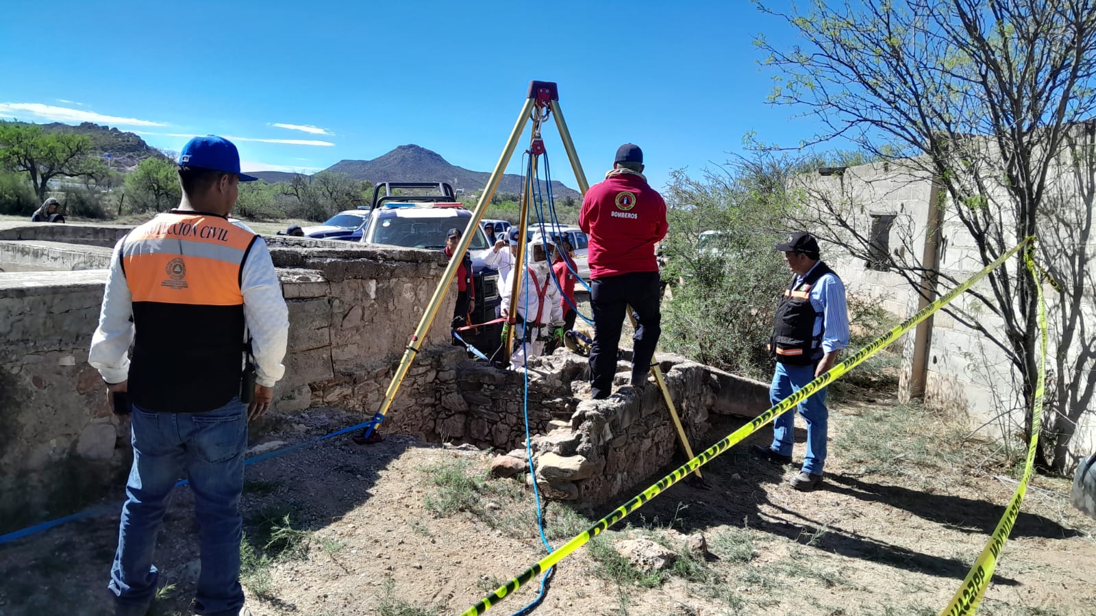 Un hombre fue localizado sin vida en el interior de una noria de 25 metros de profundidad en el municipio de Cuencamé, Durango, era buscado por sus familiares.