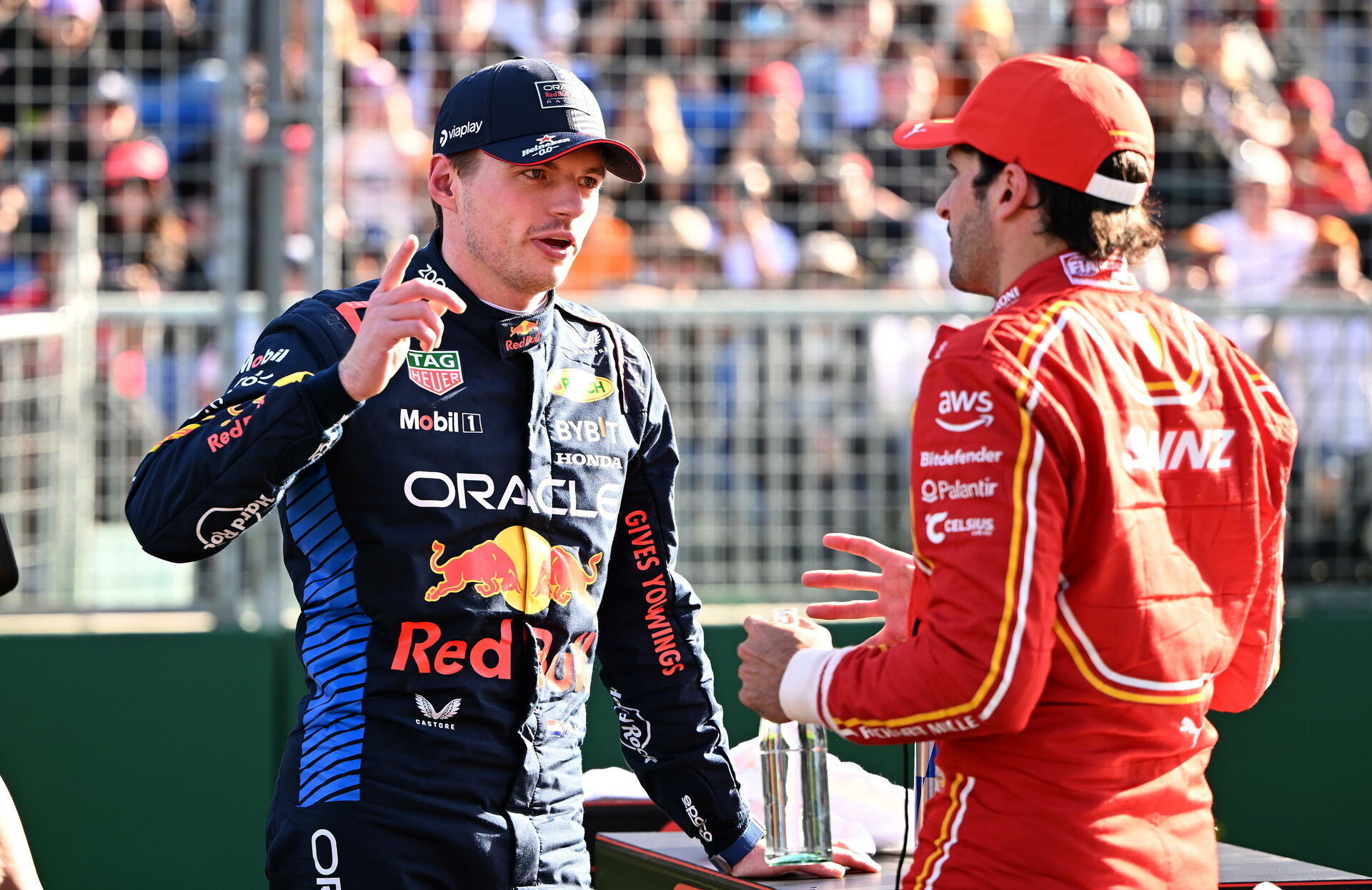 Verstappen firma la 'pole' ; Checo arrancará tercero en el circuito Albert Park