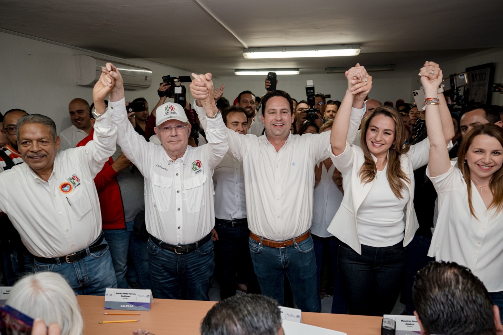 Se registra Javier Díaz como candidato a alcalde de Saltillo