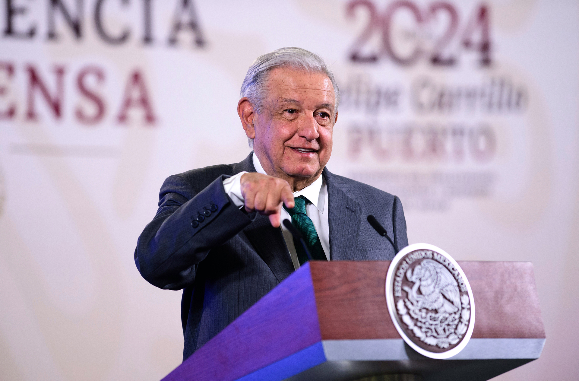 López Obrador destaca apoyo de Celac contra asalto de embajada en Ecuador