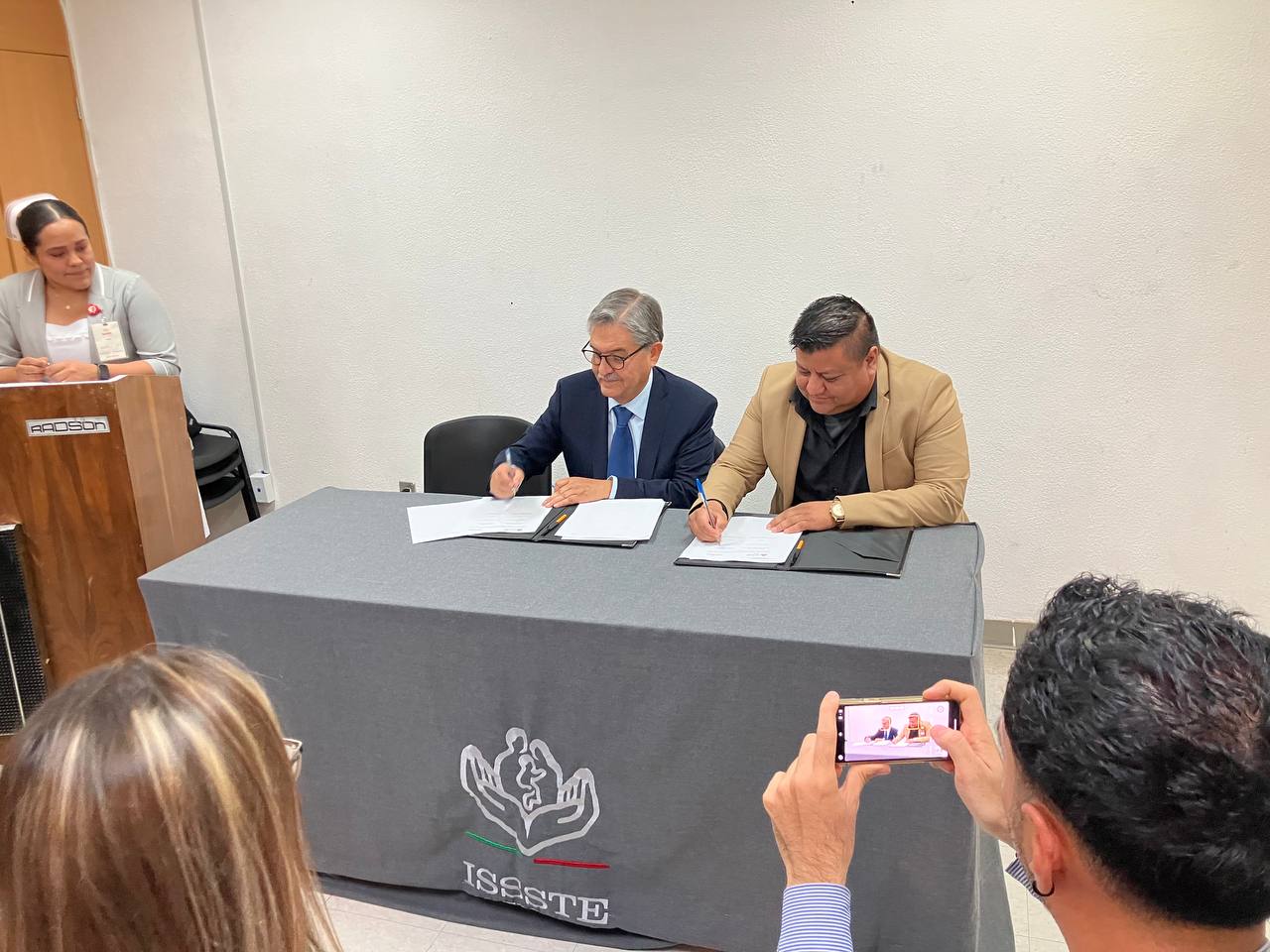 Issste de Lerdo y ULSA firman convenio para promover desarrollo profesional de estudiantes