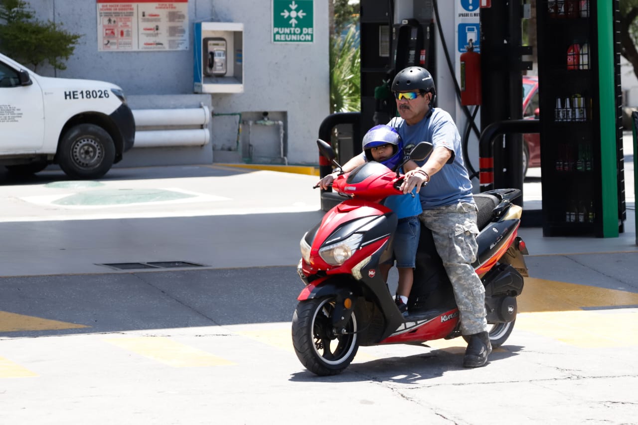 Niños de esta edad ya no podrán viajar en motocicleta, según un dictamen de ley