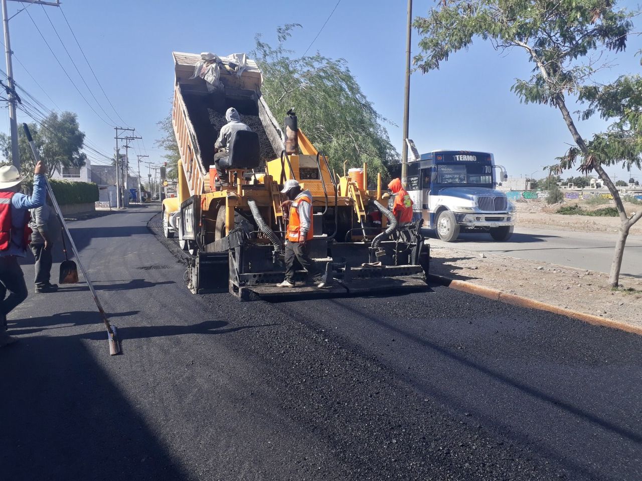 Esta obra no solo beneficia a los residentes del sector habitacional, sino también a un gran número de automovilistas.