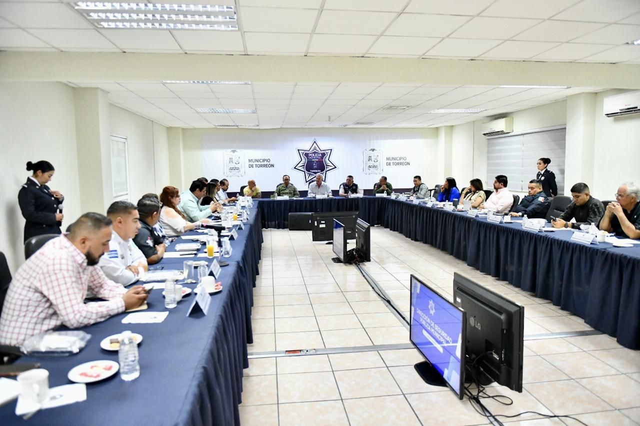 Ayer se llevó a cabo la reunión semanal de seguridad, encabezada por el alcalde y distintas corporaciones de seguridad.