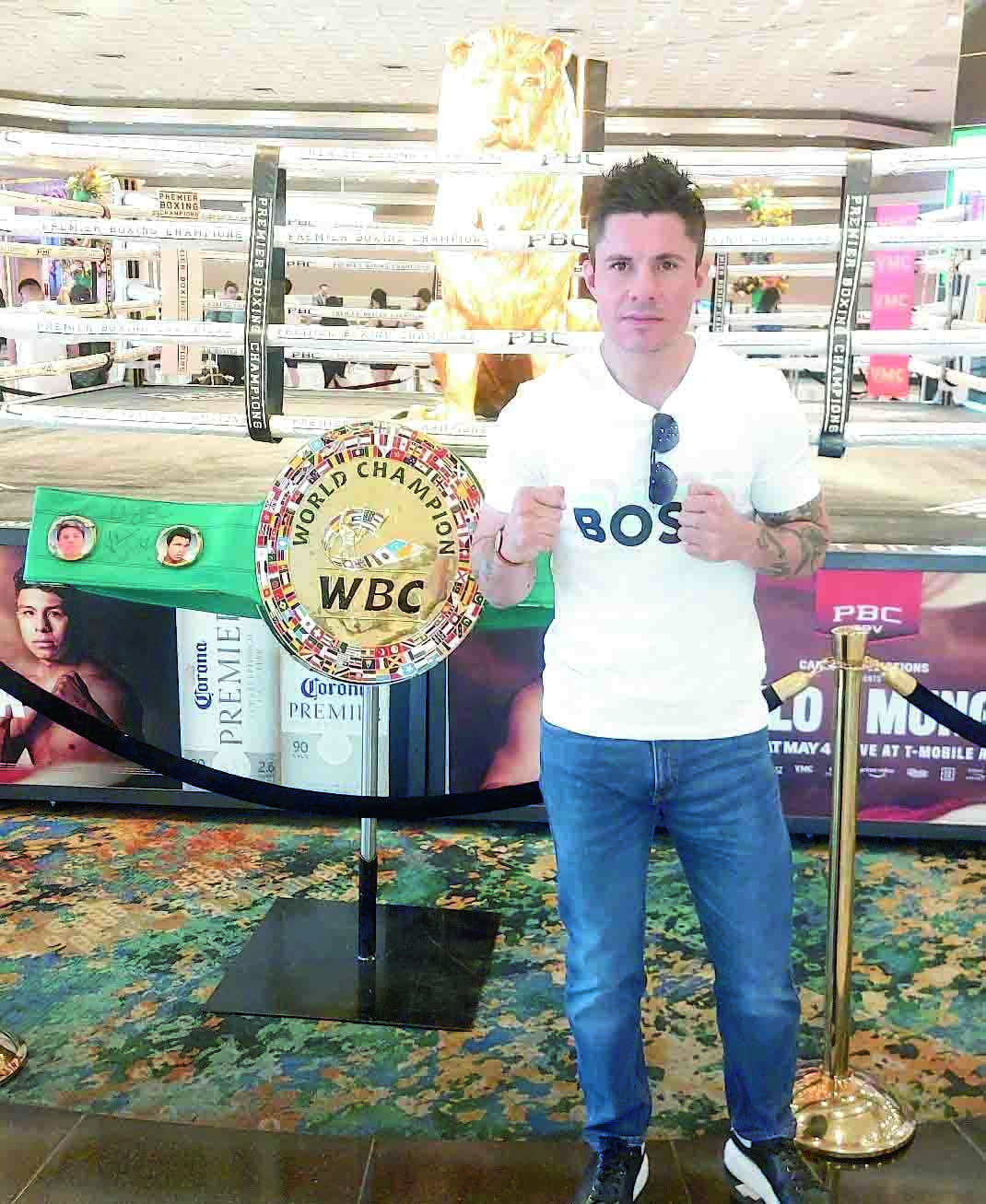 El boxeador de Torreón y hermano del ‘Massa’ Ortiz, estuvo el fin de semana pasado en Las Vegas, Nevada, como espectador de la contienda entre los mexicanos ‘Canelo’ Álvarez y Jaime Munguía (ESPECIAL)