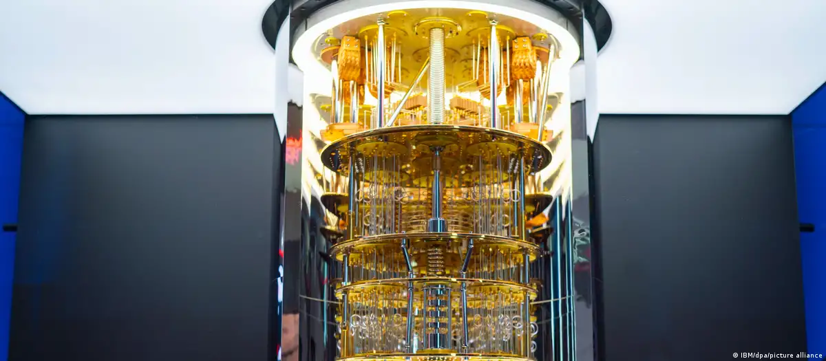 Ordenador cuántico de IBM de la serie 'Q System One' en el CES 2020. Foto: IBM/dpa/picture alliance