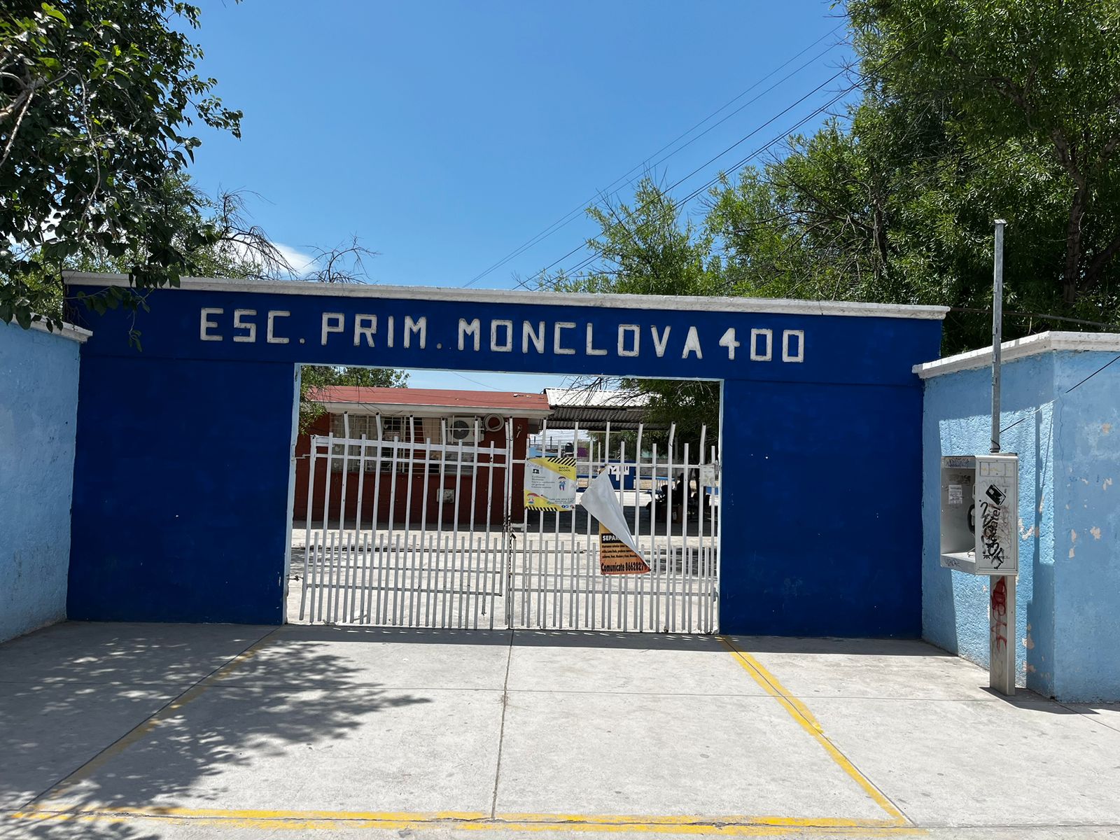 Alumnos y docentes presentan golpe de calor en escuela de Monclova