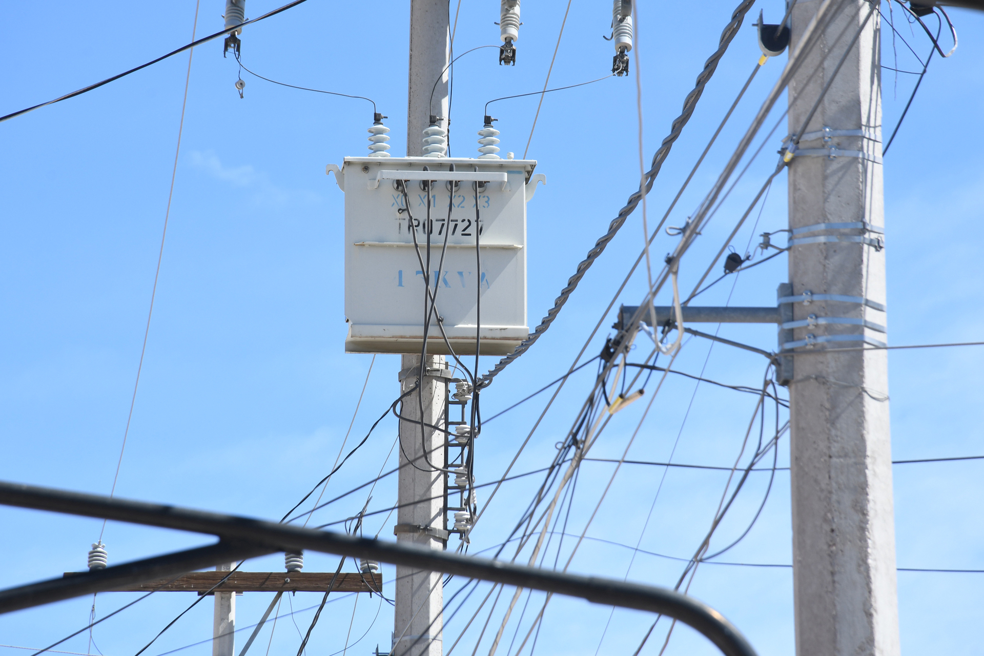 Calor provoca emergencia eléctrica, advierte IMCO necesidad de expansión en la red