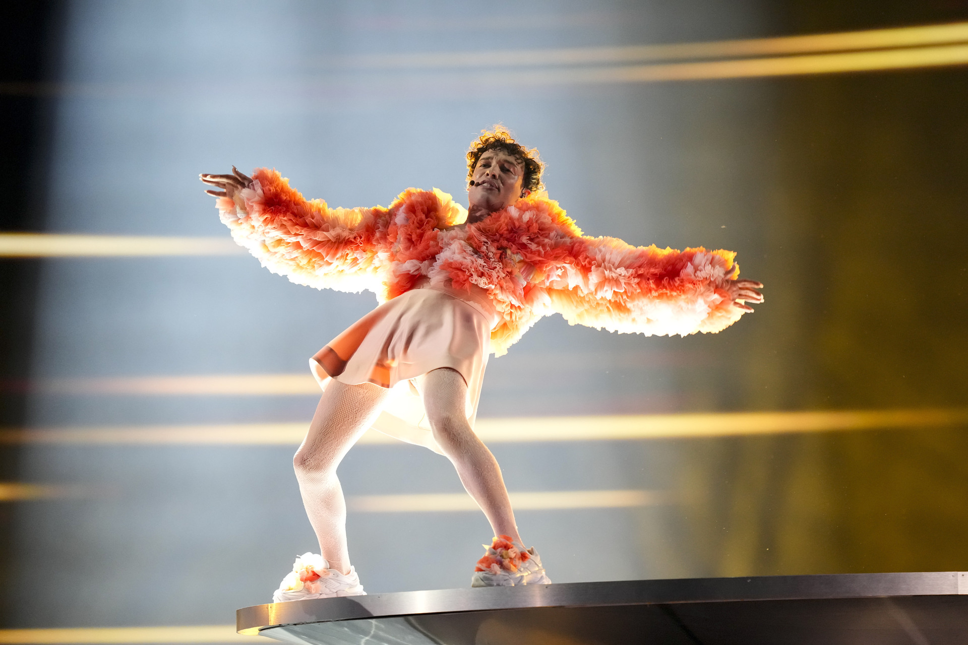 Artista no binario Nemo da triunfo a Suiza en Eurovision 2024; así fue su presentación 